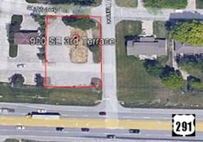 900 SE 3rd Terr, Lee's Summit, MO 64063, ,Retail,Lease,3rd,1348