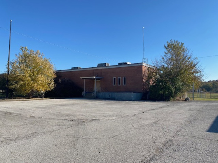 2) 21101 E 78 Hwy, Kansas City, MO 66115, ,Industial,Lease,E 78 Hwy,1349