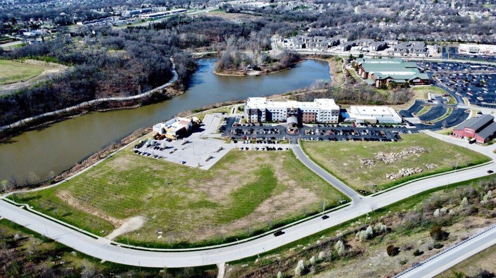 I-70 and I-470 Independence Missouri 64055, ,Retail,Sale or Lease,I-70,1004