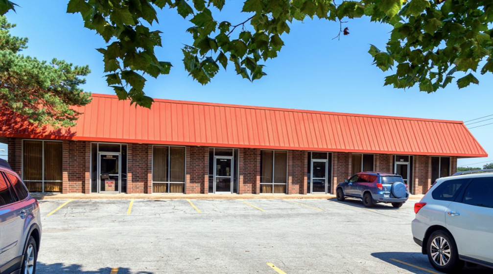 10820 W 64th St, Shawnee, KS 66203, ,Office,Lease,64th St,1474