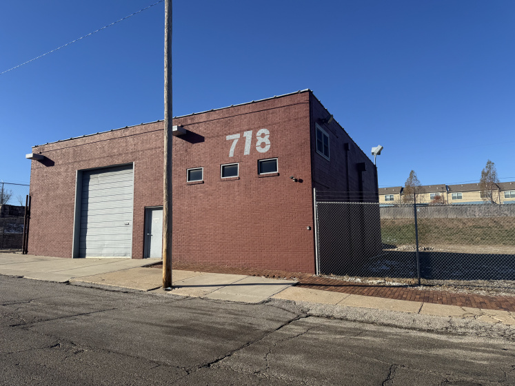 718 Forest Ave, Kansas City, MO 64106, ,Office,Lease,Forest Ave,1560