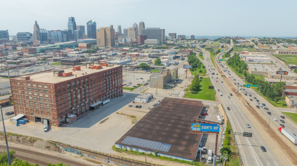 919 E 19th St, Kansas City, MO 64106, ,Industrial,Lease,19th St,1604