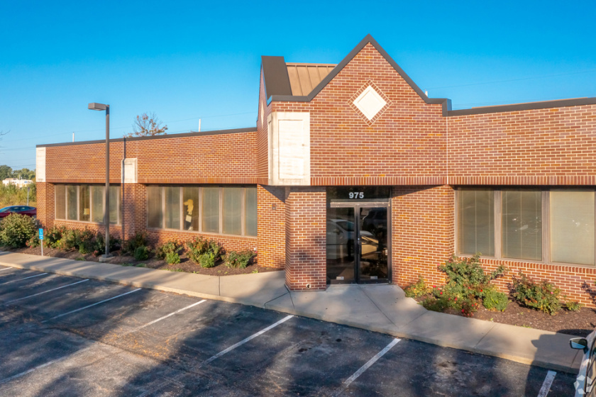 975 Mur-Len Rd, Olathe, KS 66062, ,Office,Sale,Mur-Len Rd,1634