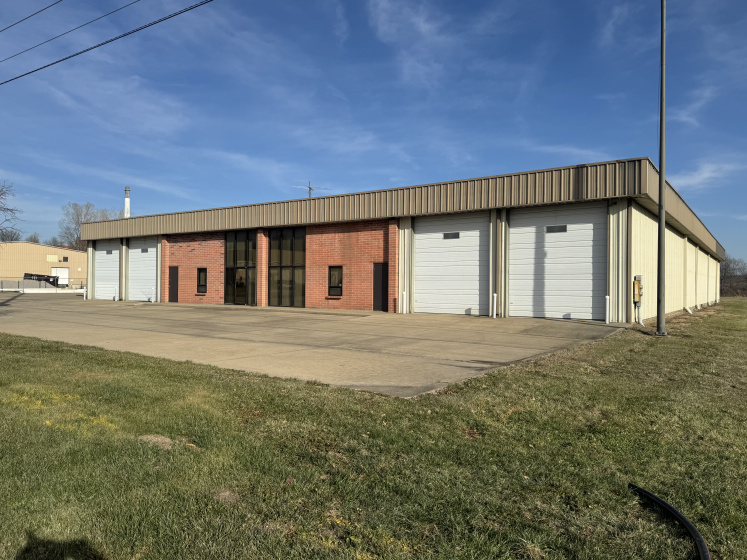 1301 Powell, Independence, MO 64057, ,Industrial,Lease,Powell,1663