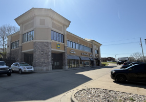 100 Kansas St, Lansing, KS 66043, ,Retail,Lease,Kansas St,1666