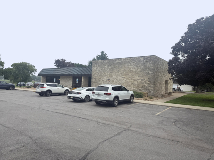 3401 Pine, Higginsville, MO 64037, ,Office,Sale,Pine,1680